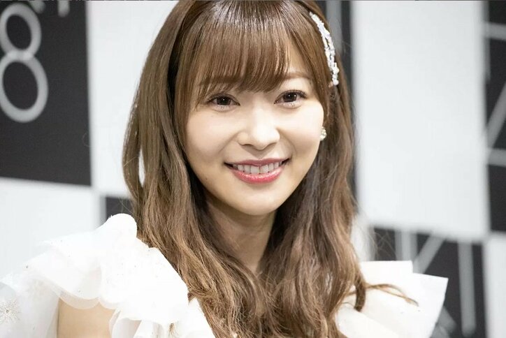 指原莉乃、誕生日を報告「28歳は顔の脱毛から…」 篠田麻里子も祝福「可能性と希望の塊だ」