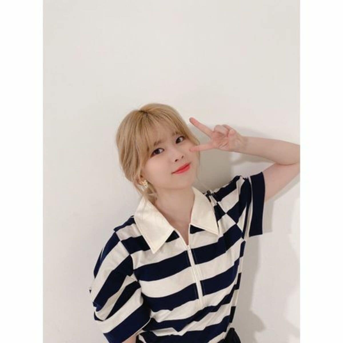 NiziU・リクのキュートな“ピースショット”にファン悶絶 「やばい可愛い