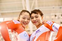 太田りゆ、小林優香とともにW杯第3戦・香港へ　気合たっぷり2ショット／ガールズケイリン