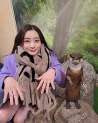 「マジで似ている」「親子ですか？」足立梨花の“カワウソとそっくり”ショットに反響続々！