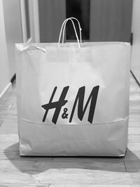 LiLiCo『ジーっと出来ない❣️』