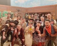 渡辺直美、吉岡里帆・間宮祥太朗らとの集合ショットを公開「出演者はまさかの 全てサプライズでした」