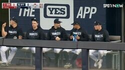 あれ、オレが打球を捕っちゃったよ…　「マジかよ的な」ブルペンの控え投手が思わず“2塁打“をキャッチして苦笑い