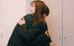 「ラブラブすぎない？」「ガチじゃんw」芸能人夫婦、束の間の別れも惜しむほど…お出かけする妻を抱きしめて離さない夫に視聴者もびっくり『私たち結婚しました 5』第8話