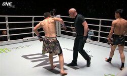 ローキック1発、49秒の衝撃KO！ “ひと蹴りで680万円を稼ぎ出した男”に「えっ、どうした？」レフェリーも驚き