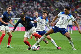 【W杯】「明確なファウルだ」　イングランド×フランス、“PK疑惑”シーンに海外記者が見解「VARが判定できるのは…」