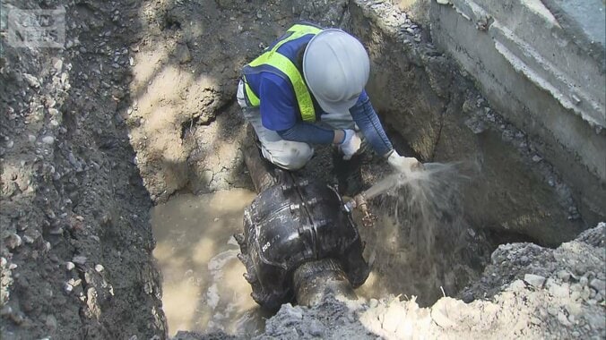 今月末を目標も…“予定の倍”時間要する復旧工事　4万4000戸で断水続く八代市 1枚目