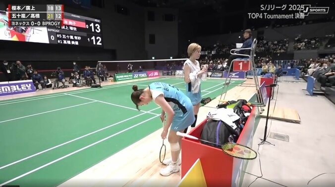 女子バドミントンで「結構痛い」珍しいアクシデント　熱戦でまさか「ラケットが折れるぐらい振ったと思うので」 5枚目