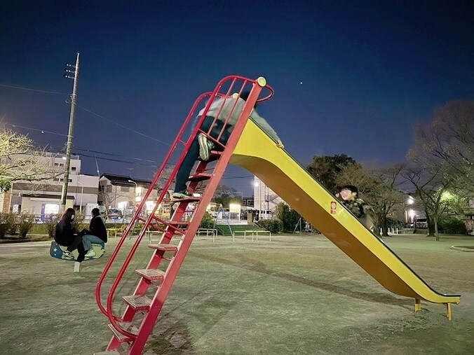  辻希美、貸し切り状態だった夜の公園「子ども達は凄く喜んでいました」  1枚目