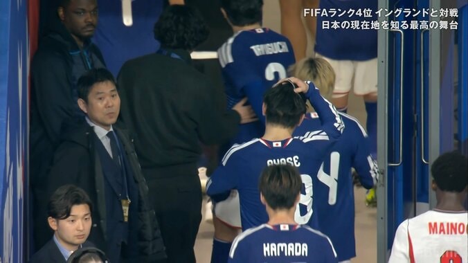 「泣ける」「美しいシーン」大怪我の南野拓実、聖地で仲間激励！“最高の笑顔”にファン胸熱「W杯を諦めてないな」 5枚目