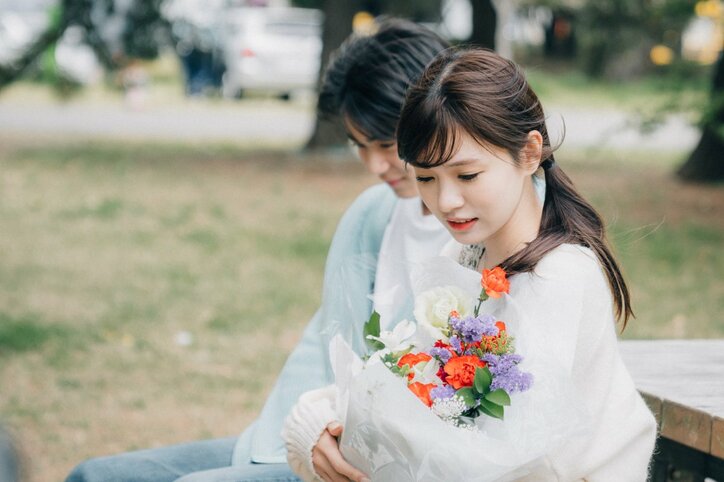 「もう無理！」美しすぎる青学女子大生、思い溢れ17歳俳優と熱烈大人ハグ『花束オオカミ』第9話