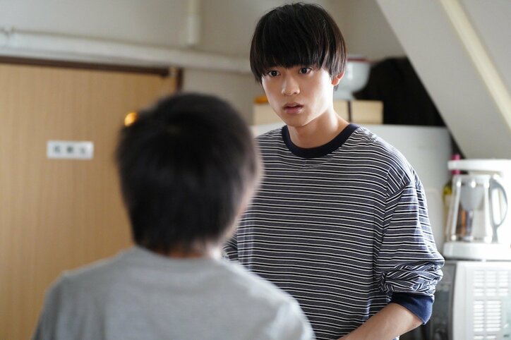 祖父の介護に金をせびる父親、世話が必要な幼い弟 そして家出した兄は半グレに…ヤングケアラーの高校生の厳しすぎる家庭環境が判明『覆面D』第4話