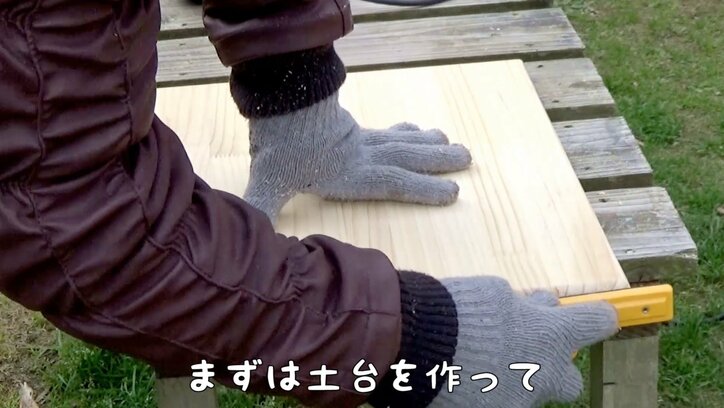 猫「もふもふにゃ〜!」 手作りこたつに興奮する猫がかわいすぎる