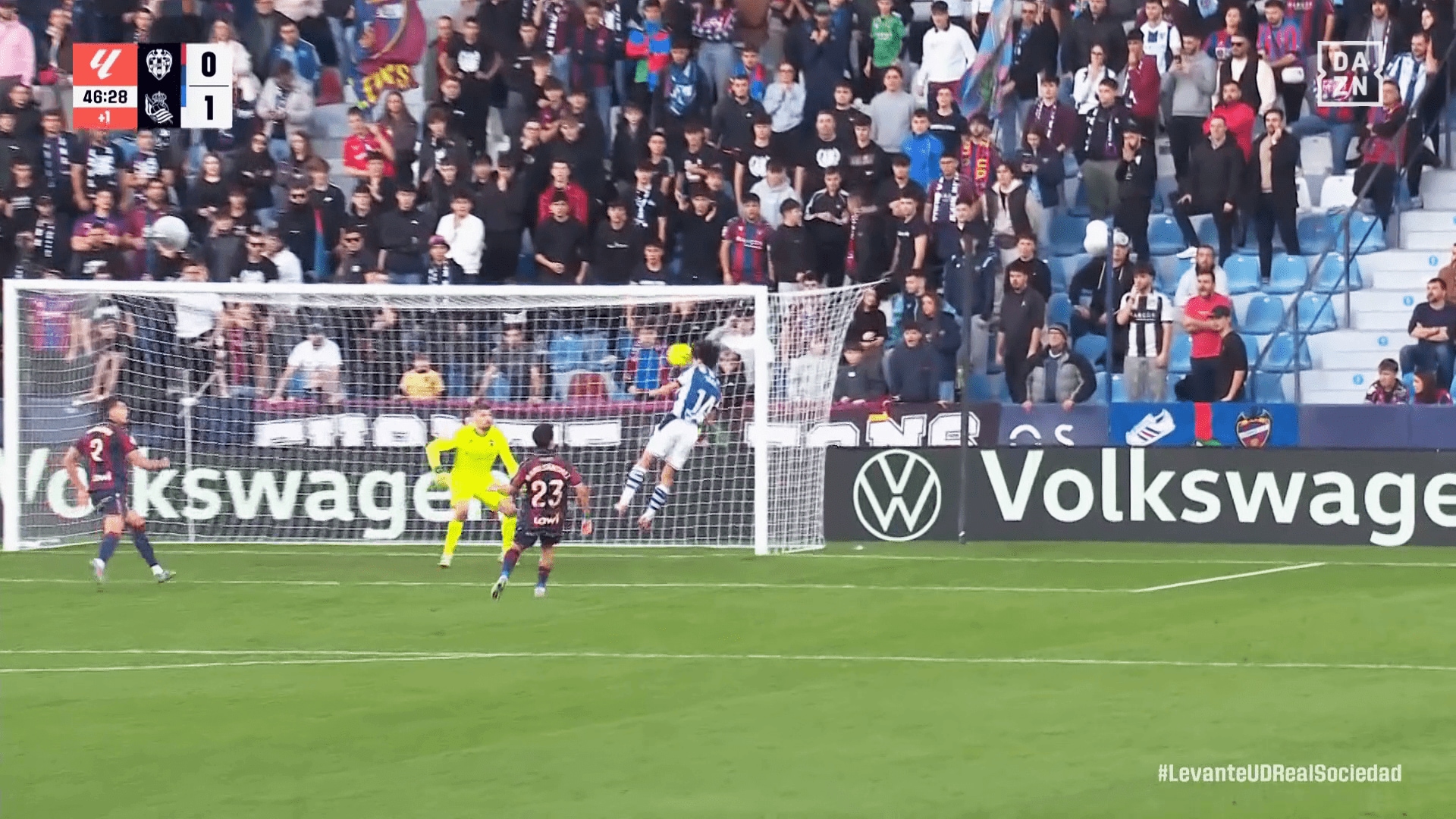 【写真・画像】久保建英、プロキャリア初のヘディングゴール！クラブレベルでは45点目で自身初 大ジャンプから相手GKを欺くゴラッソ　1枚目