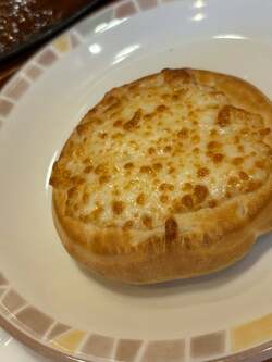 「頭が上がりません」ものまねタレント、レベルが高いと思った『サイゼリヤ』のメニュー