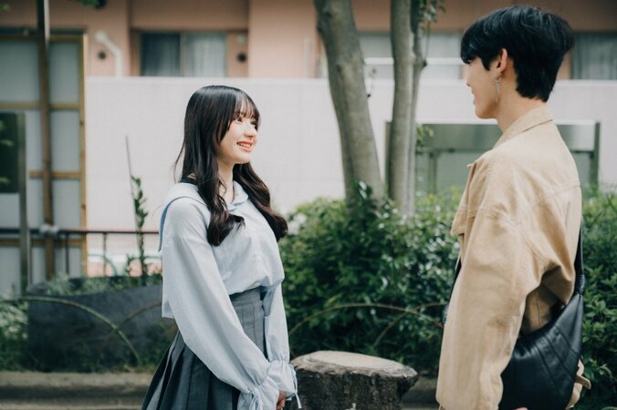 福岡の美人女子高生、片思いする韓国男子と急接近、思いが募り告白「好きになれて…」『花束オオカミ』第11話 2枚目