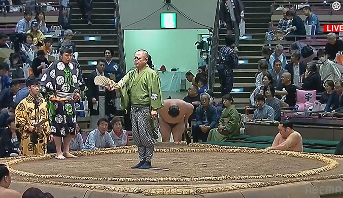 幕下二十二枚目・魁勝（浅香山）