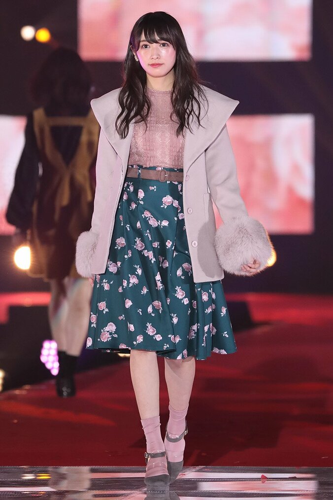 欅坂46メンバーに大歓声！ 乃木坂・西野七瀬と渡辺梨加が二人ランウェイも-ガールズアワード2017A/W【画像集】 10枚目