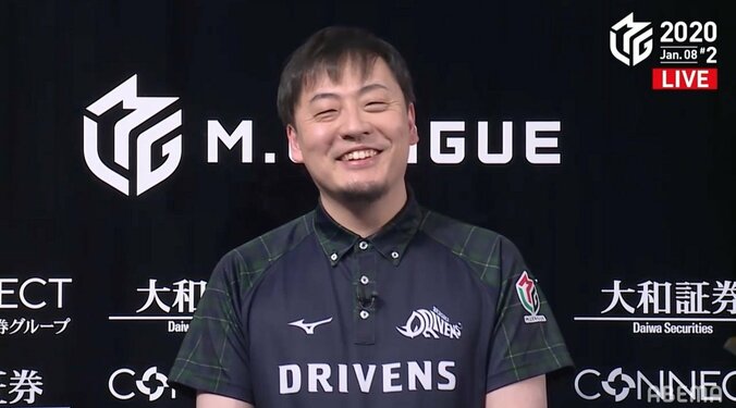 ブロンズコレクター返上！鈴木たろう、笑顔の4勝目 チームも連勝にファンも「にっこにこやな」／麻雀・Mリーグ 1枚目