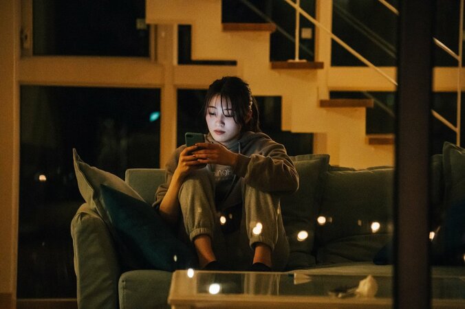 あの娘とはキスさせない！好きな人のキスシーンを防ぐため闘志を燃やす女優『ドラ恋～KISS or kiss～』act.8 10枚目