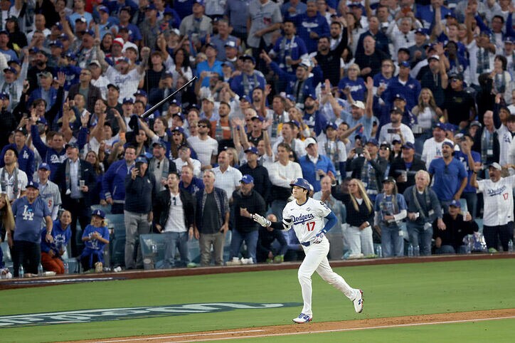 【写真・画像】なぜ打った…！？ 大谷翔平、想定外の“悪球打ち”「そりゃビビる」人間離れした“まさかの豪快弾”に「投げるところないw」　1枚目