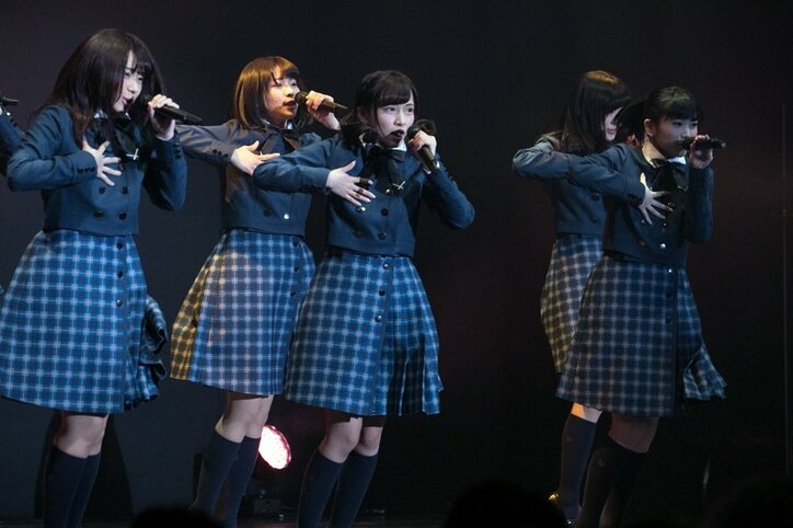 秋元康プロデュース22/7、ライブで号泣の嵐「勇気を出してオーディション受けてよかった…」