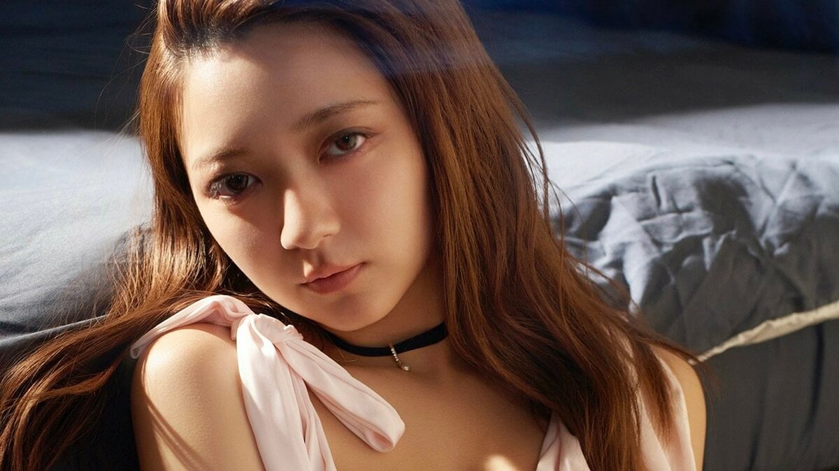 七瀬みるあ、水着姿でライブとは異なる大胆な一面 ヤンマガWeb