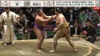 【映像】一触即発?張り手を喰らい相手を睨みつける力士