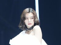 【映像】大胆衣装で映える池田エライザの抜群スタイル