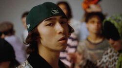 ESTEY、1st SG「For Me」MVを公開。ラップスタア2025出演後、新たなスタートを切る作品。