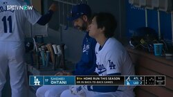 大谷翔平、連日の一発にベンチもノリノリ状態 ハイタッチを求められすぎて忙しくなる珍事が発生