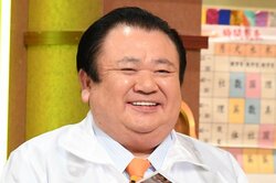 すしざんまい、成功の秘訣は銀座ホステス？ 「表に40人ほどの美女が並ぶ光景」が築地名物に