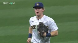 完全に地面と水平の“スーパーマンダイブ”大谷翔平の眼前で披露された超メジャー級ファインプレー「綺麗に飛んだなー」「鉄壁なのよ」