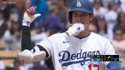 こういう大谷翔平が見たかった！日曜“パパ初安打”で破顔…感情溢れた塁上の5秒間 歓喜のポーズ連発「ニコ谷」「笑顔かわええ」
