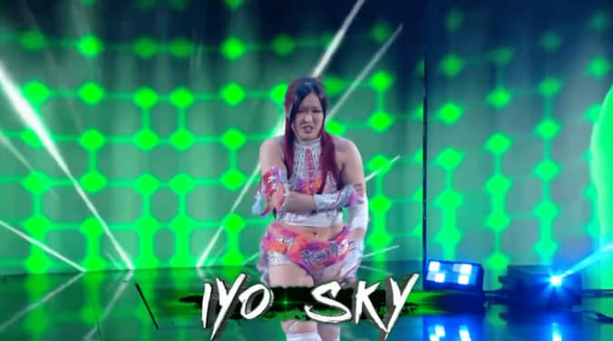 手負いのまま登場するイヨ