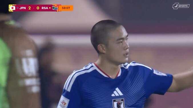 ゴールを喜ぶ吉田湊海