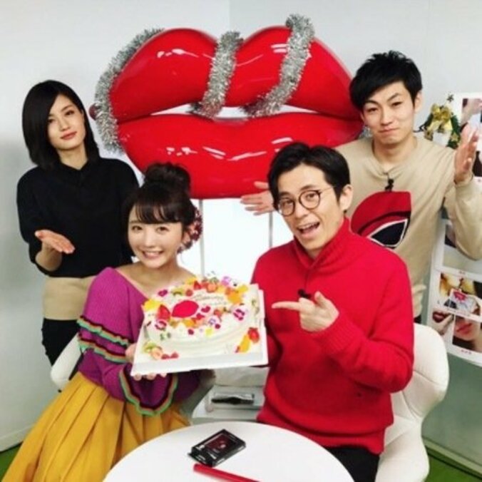 おのののか、オリラジ・藤森らから誕生日の祝福　2度のケーキに感激 1枚目