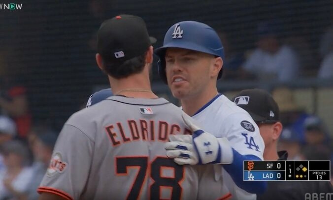 【写真・画像】乱闘になるぞ…？ ド軍に死球連発で“異常事態”「報復合戦になるぞ」球場全体が異様な雰囲気になる　1枚目