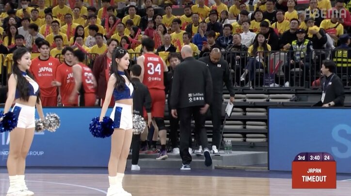 【写真・画像】「めっちゃ怒ってる」ホーバスHC激昂！ バスケ男子、中国に試合開始から苦しい展開… シュート決まらず8点のランを許す「雰囲気にのまれてたな」　1枚目