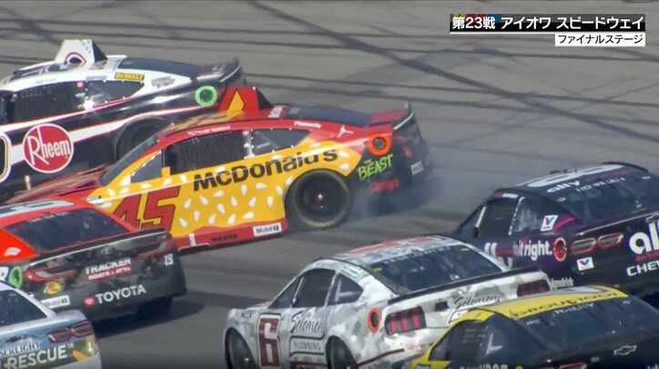 【写真・画像】トヨタトヨタトヨタ…米レースで“3台全てトヨタの同士討ち”も「よく皆避けましたよね」放送席も唸った後続の“神回避”　1枚目