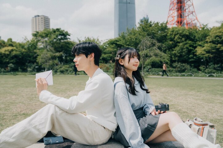 福岡の美人女子高生、片思いする韓国男子と急接近、思いが募り告白「好きになれて…」『花束オオカミ』第11話