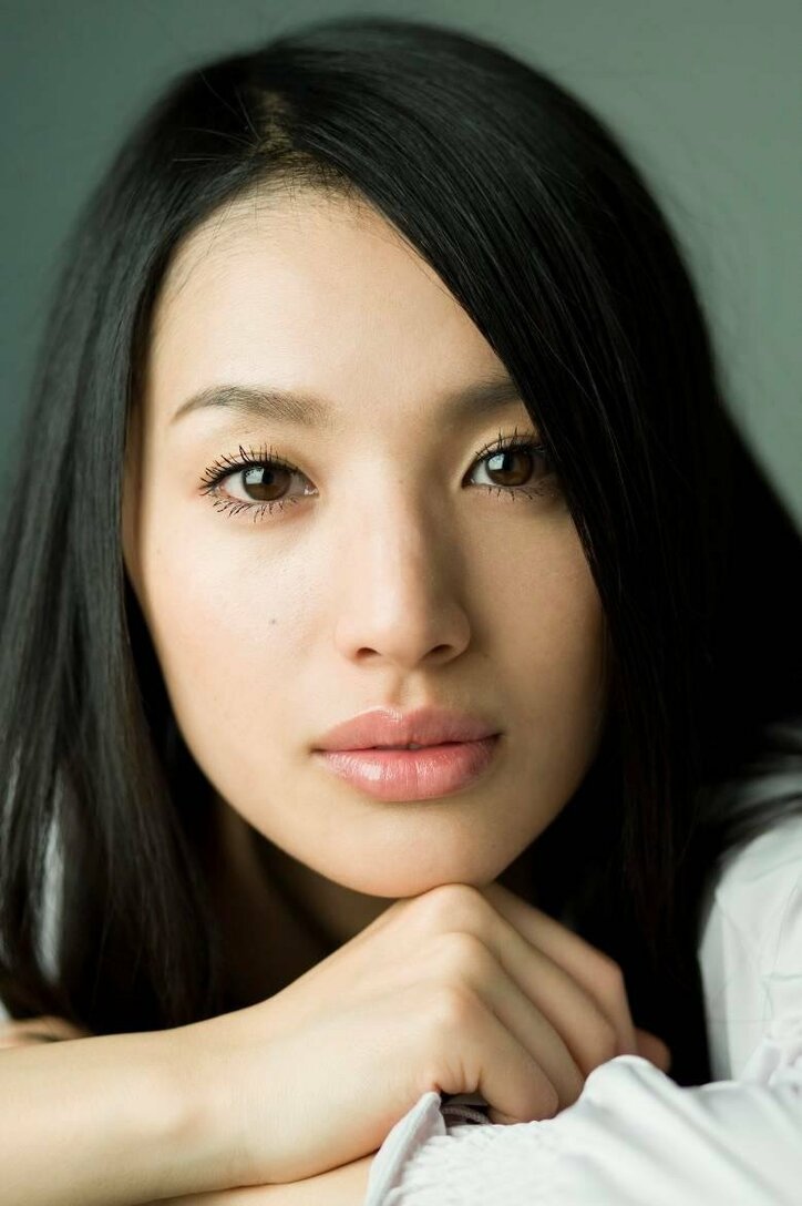 橋本環奈の主演ドラマ主題歌に、牧瀬里穂の『ミラクル・ラブ』を竹内まりやがセルフカバー!追加キャストも発表