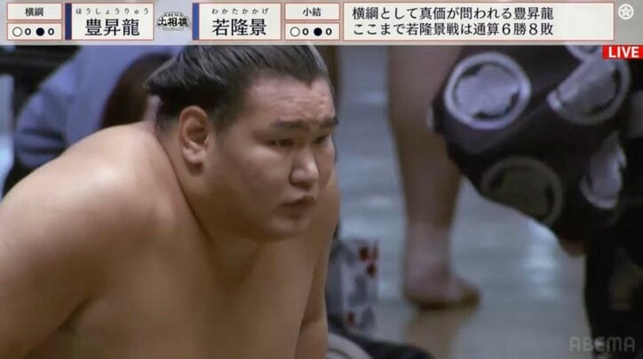 【写真・画像】横綱は1勝の重みがエグい…豊昇龍、300万円超の懸賞をがっちり鷲掴み「景気良すぎ」「すごい数だ」衝撃光景にどよめき　1枚目