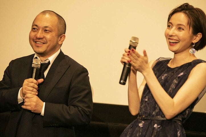 ベッキー、麻雀に明け暮れた日々を振り返る「ベッドの横に雀卓」