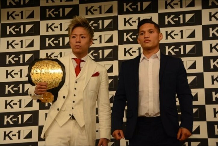 K-1・武尊、記者会見でメンチ切り合い!両者とも「2ラウンドKO」予告