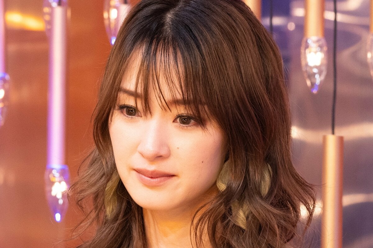 激レア 新品未開封 剛力彩芽 2012カレンダー 不適切発言で活動休止”元超売れっ子タレントの現在の姿に、剛力彩芽が
