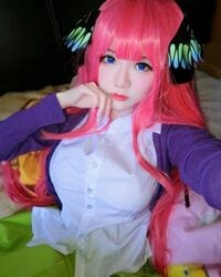 「五等分の花嫁」中野二乃にそっくり！コスプレイヤー・Sallyの自撮りコスが「めっちゃかわいい！」と大好評