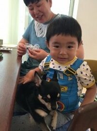 鈴木おさむ、夫婦喧嘩時の息子の行動に驚き「ママを守る気持ち」