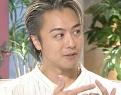 TAKAHIRO「シルエットが見たいがために逆光で…」女性の水着を熱弁