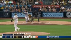 「ついつい手が出ちゃった」吉田正尚が振り逃げ成功に苦笑い 視聴者も反応「運がえぐい」「これも実力やで」